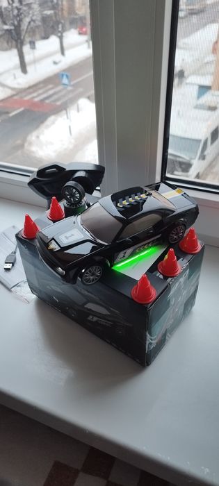 Дрифт машинка Dodge Challenger 1:20 з LED і 4WD(Різні кольори)Abs Пластик'