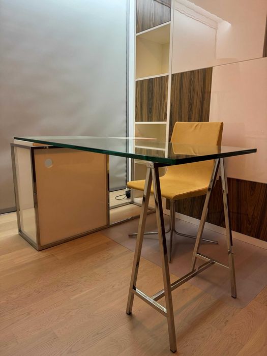 Secretaria Vidro 150cm com (ou sem) módulo de apoio e pernas em inox