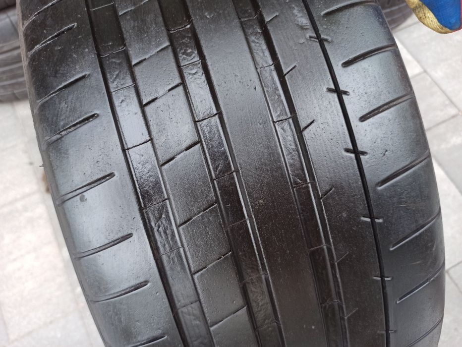 Продам ОДНО колесо 245/35 R20 Michelin Pilot Super Sport