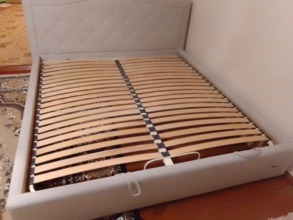 Продаем кровать новую