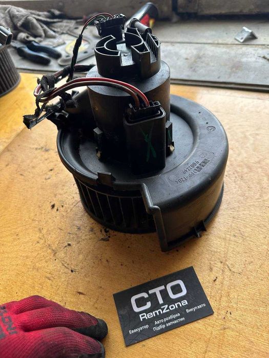 Моторчик печки отопителя Опель зафира а