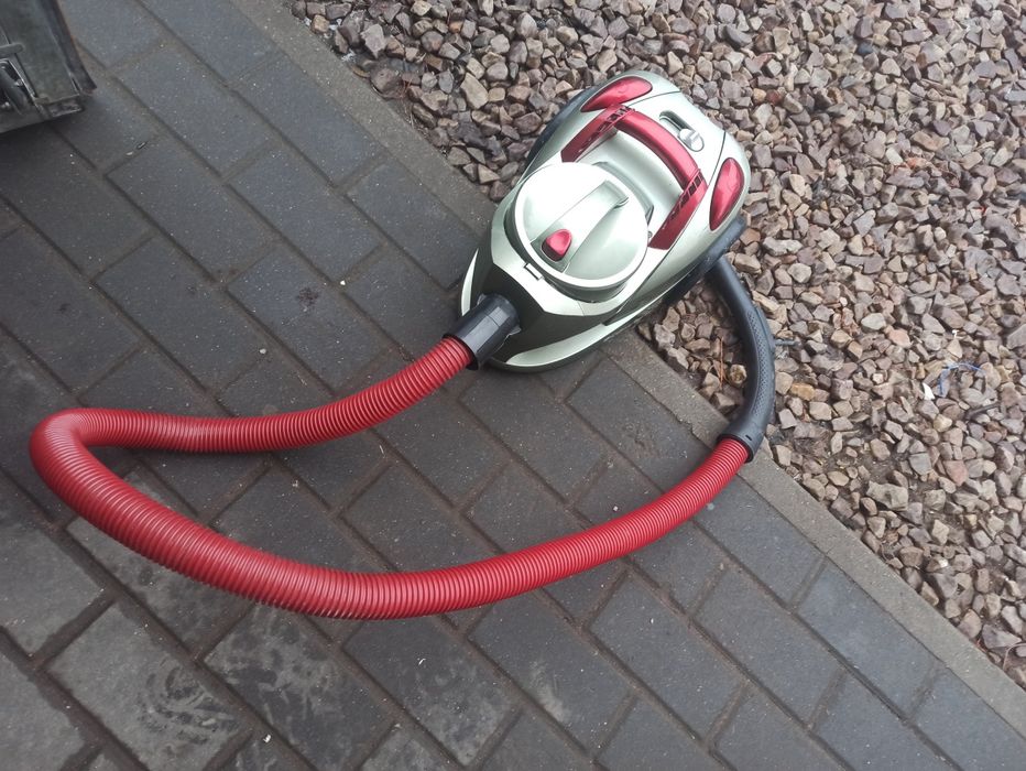 Odkurzacz bezworkowy