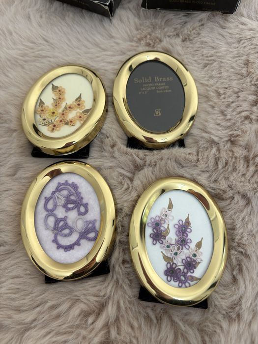 Zestaw 4 złotych ramek na zdjęcia mini