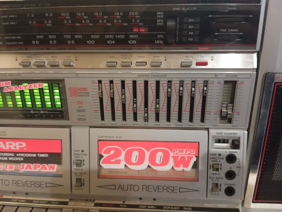 Переносная магнитола Sharp WF-939