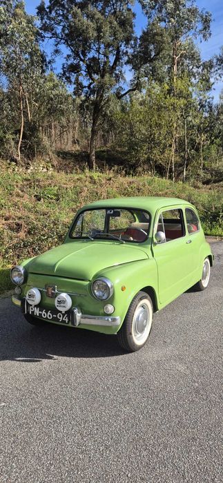 Fiat 600D de 1969! Um Clássico intemporal muito bonito e bem estimado!