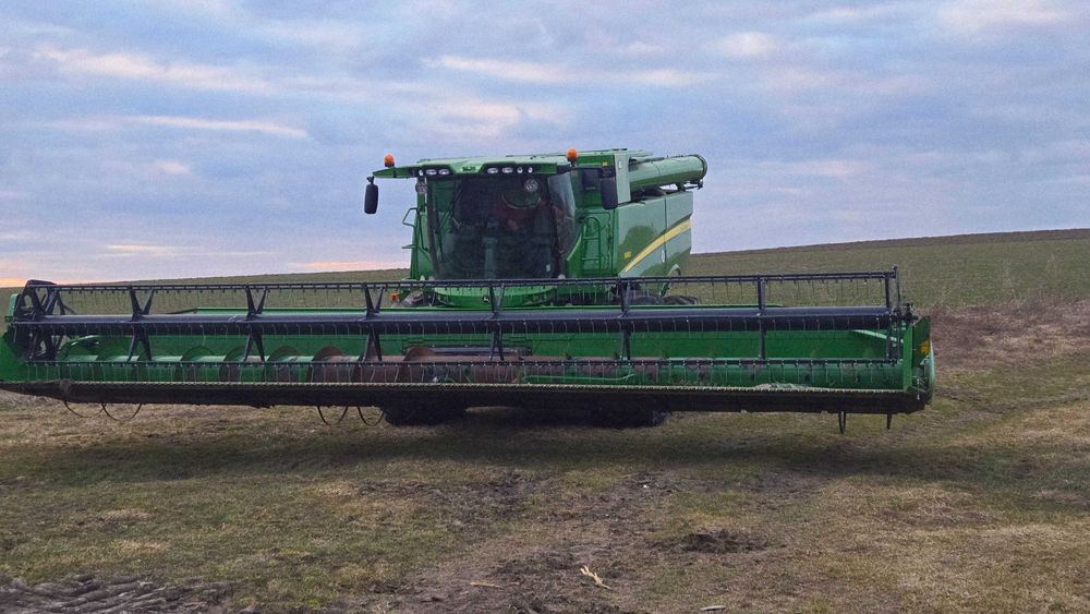John deere S680i