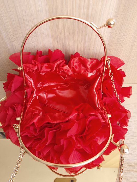 Damska Torebka Czerwona Z Płatkami Kwiat Chmurka Do Ręki Na Ramię
