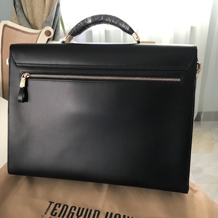 Портфель деловой кожаный