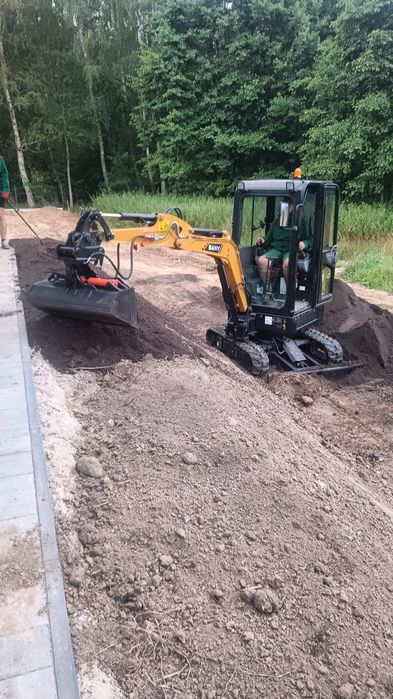 Usługi ogrodnicze, usługi minikoparką