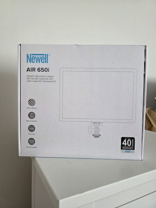 Nowa lampa panel Led Newell Air 650i