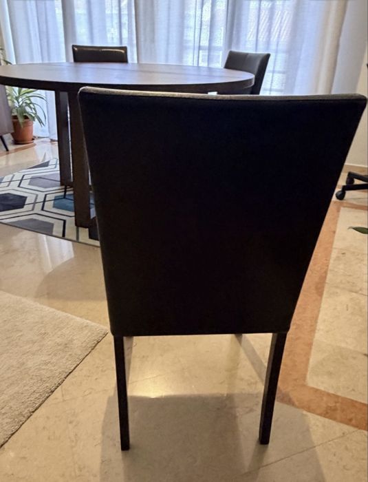 Mesa de Sala /  MÖRBYLÅNGA