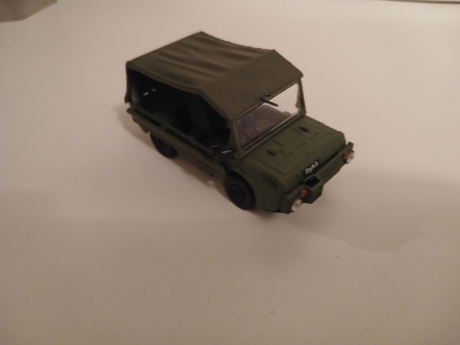 Колекційна машинка ЛуАЗ 967М випуск 71 Автолегенди СРСР