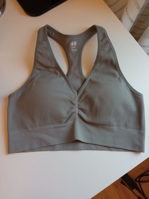 Biustonosz sportowy hm