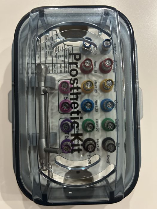 Klucze dentystyczne do implantow