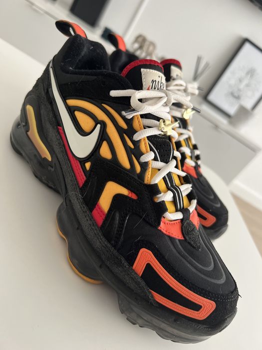 Ténis Nike EVO edição limitada