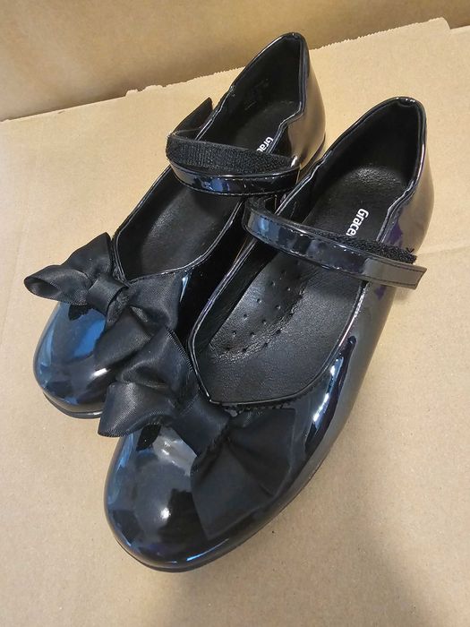 Buty dla dziewczynki