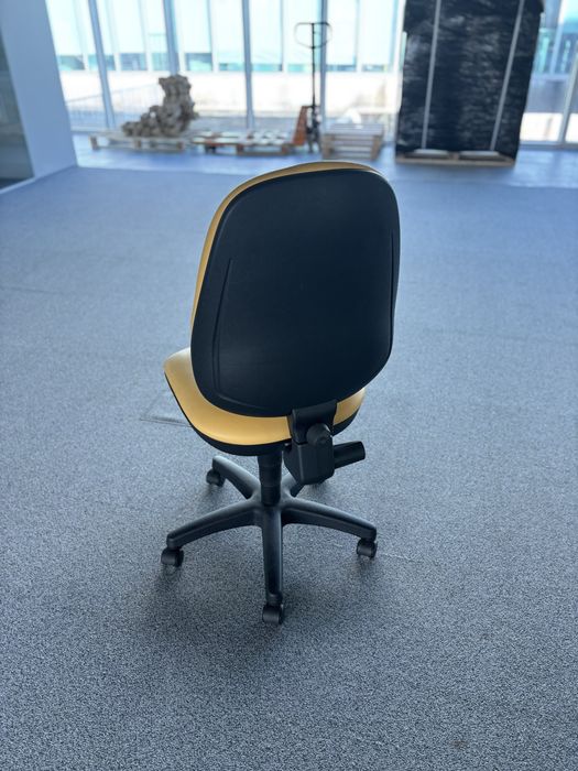 Cadeiras de Escritorio Amarelas