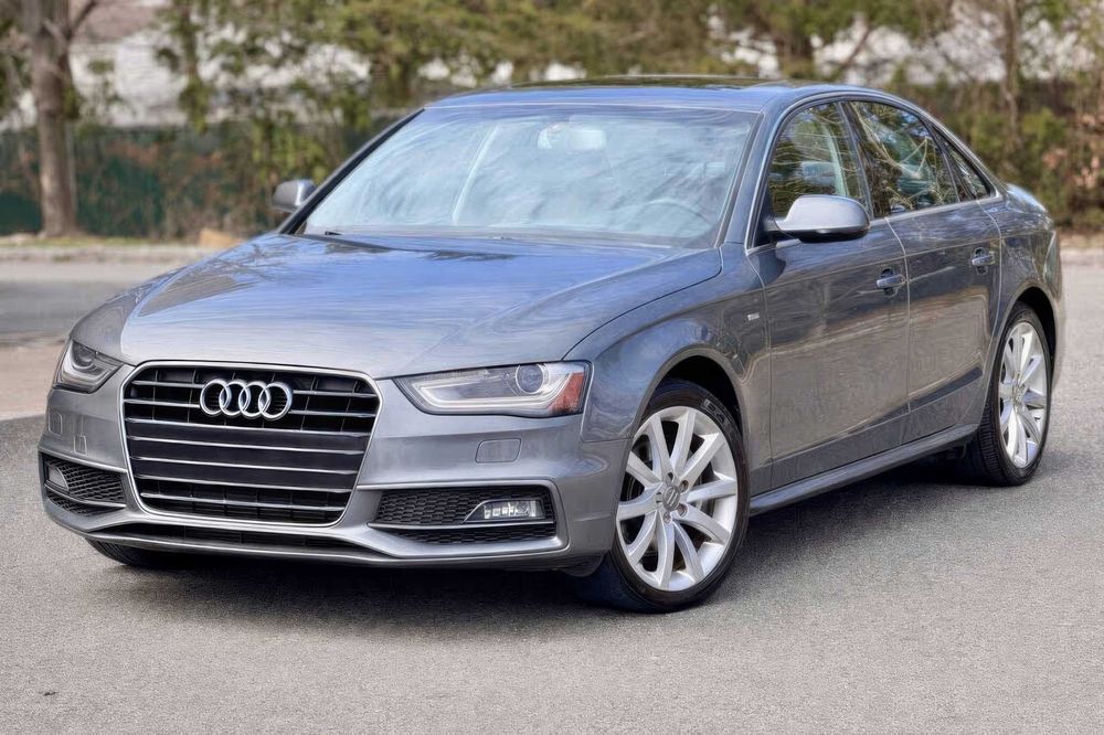 Audi A4 quattro Premium      2014