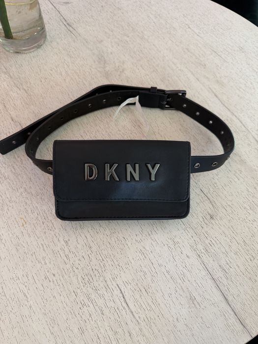 Сумка сумочка на пояс DKNY