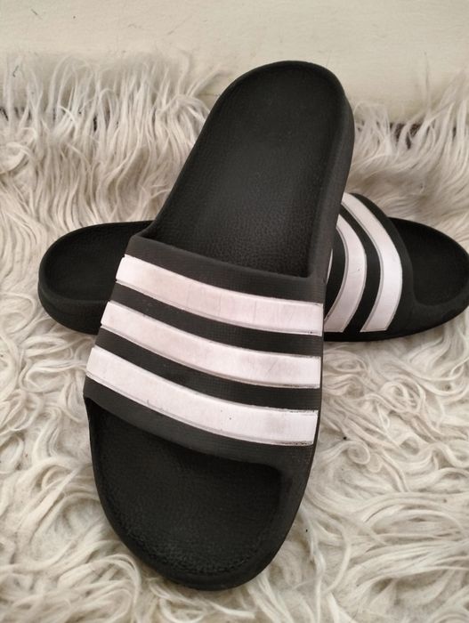 Chinelos Natação Adidas Tam 35.5