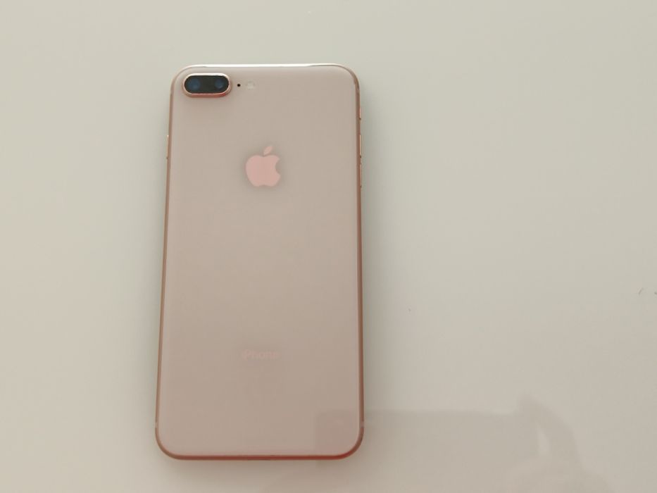 iPhone 8 Plus Branco e Rosa Gold de 64GB bom estado