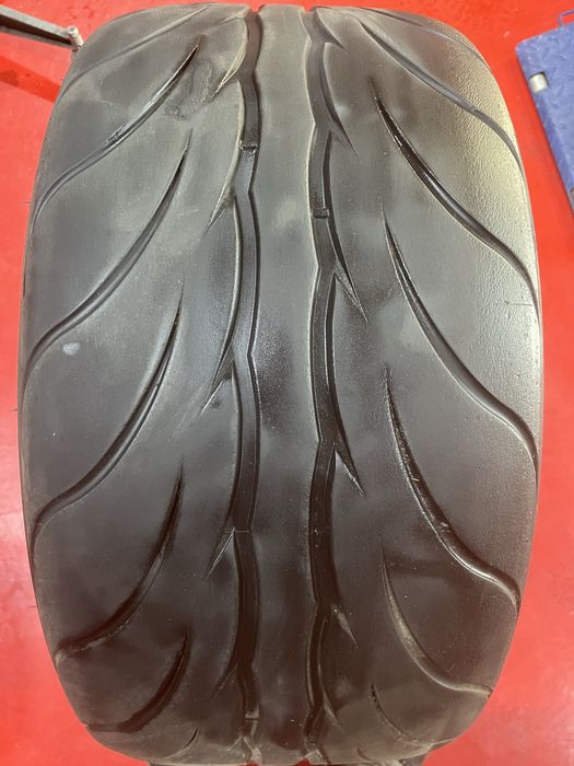 Federal - 275/35R19