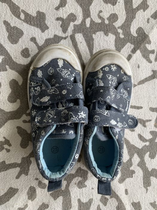 Trampki/kapcie do przedszkola