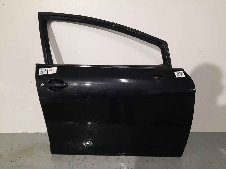 } DRZWI PRZÓD PRZEDNIE PRAWE SEAT LEON 2 II LC9Z CZARNE