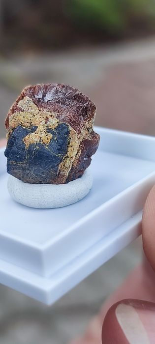 Minerały uranowe do kolekcji petscheckit