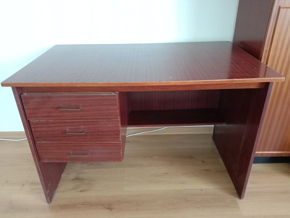 Стол пісьмовий бу