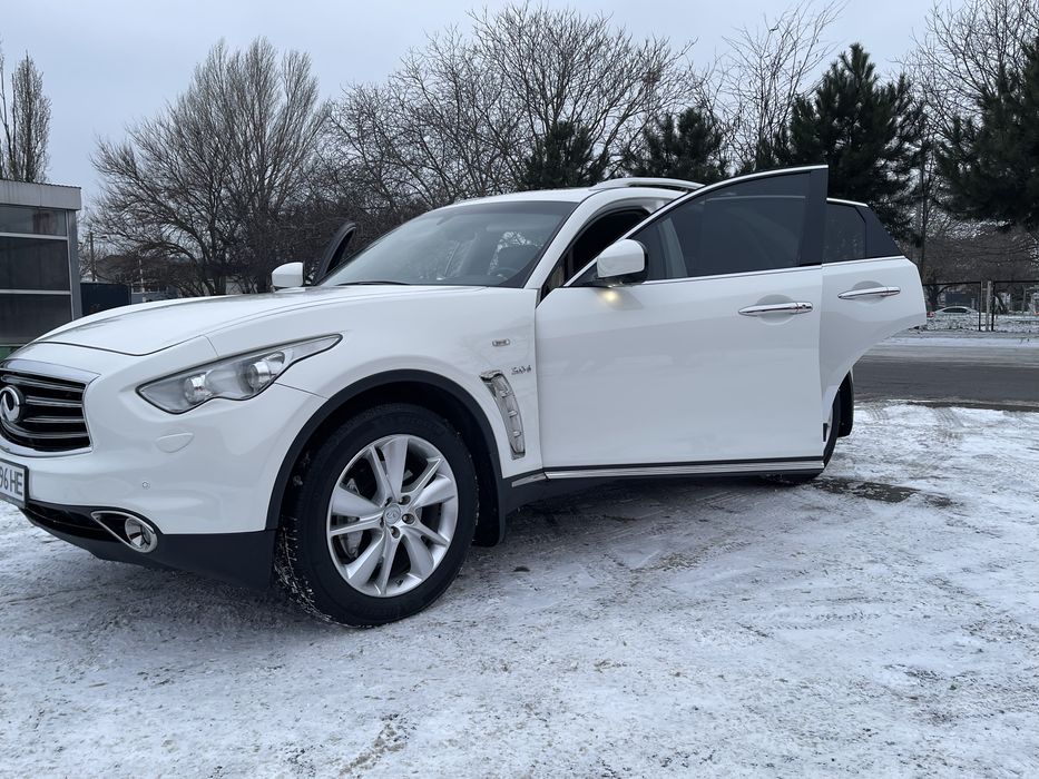 Инфинити QX-70 2015г 3.0 Дизель