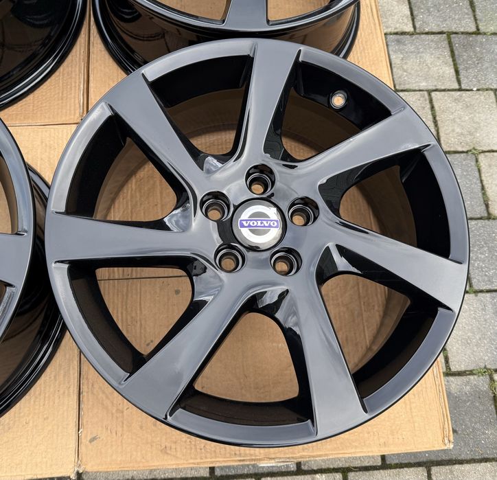 Oryginalne felgi Volvo 5x108 17” S40 S60 S80 V70 V40 V60