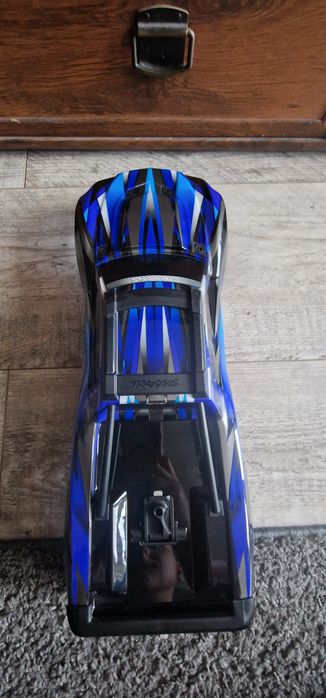 Karoseria traxxas maxx v2