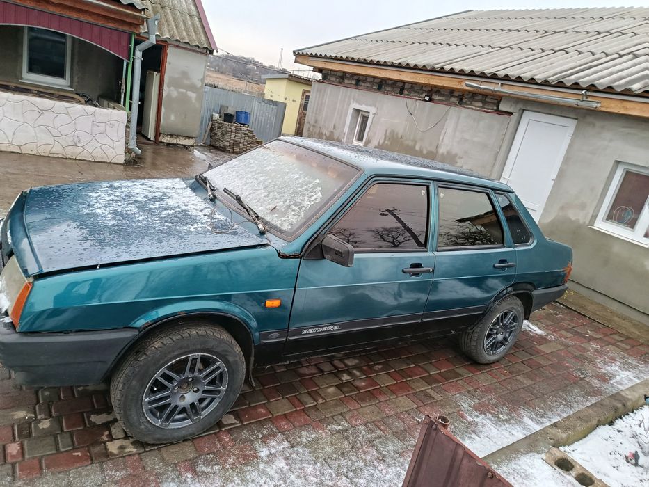 Продам ваз 21099