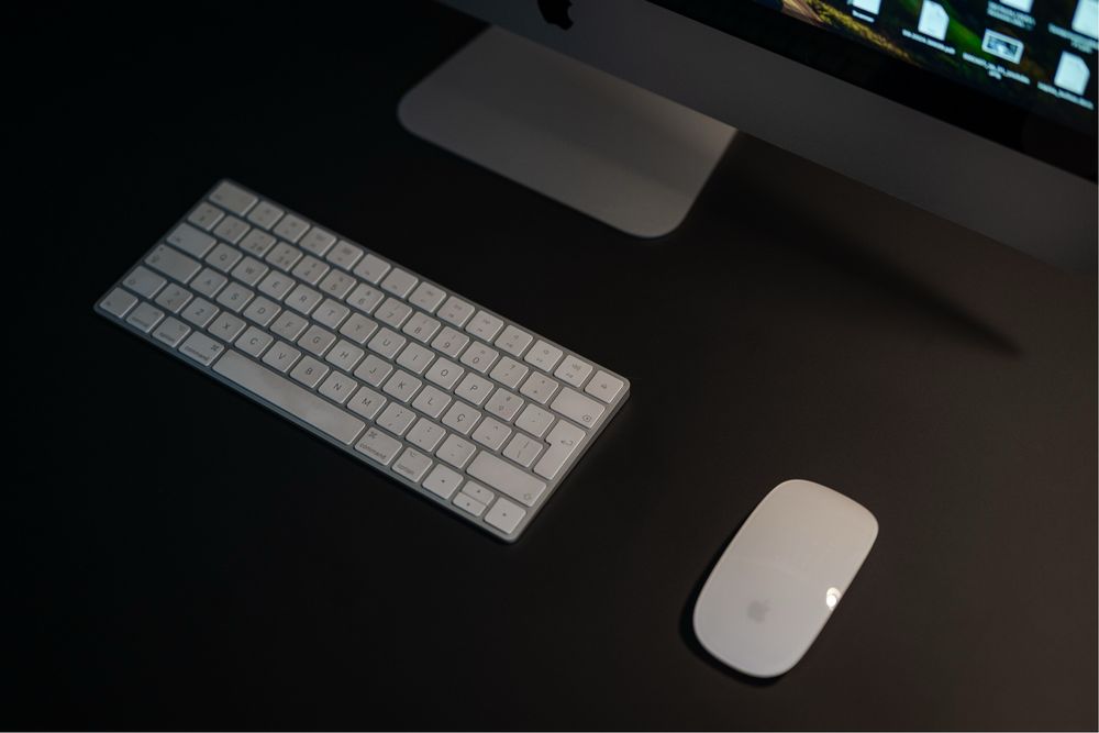 Apple iMac 27” Retina 5K (2020) | Intel i5 | 8 GB RAM | SSD 500 GB
