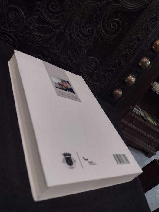 Uma Lágrima que Cega - Casimiro de Brito