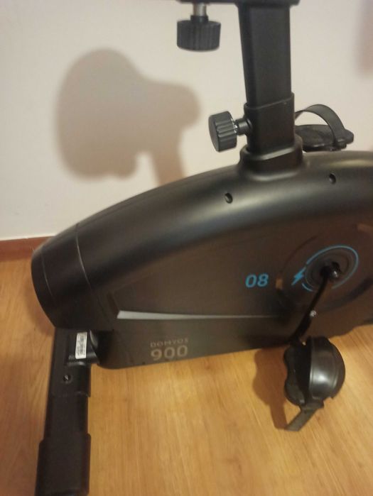 Stationary Bicycle466795056837447682
