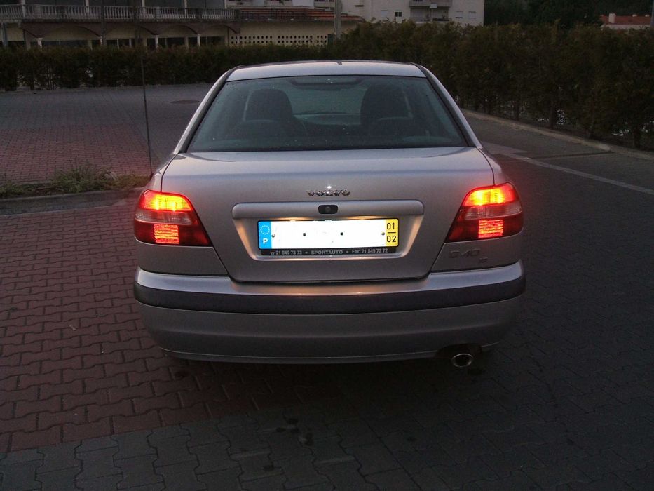 Viatura Volvo S40 1.8, 2001, 104 mil kms