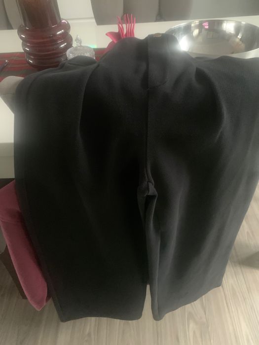 Czarne spodnie  na gumce