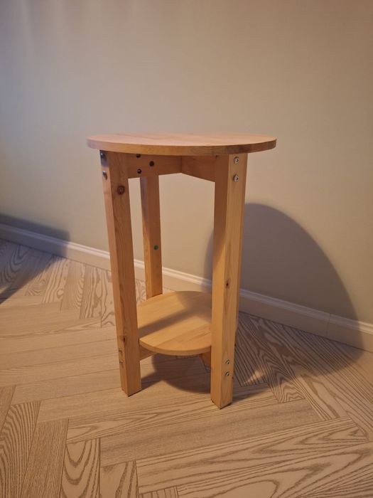 Stolik kawowy z firmy VIDAXL lite drewno sosnowe