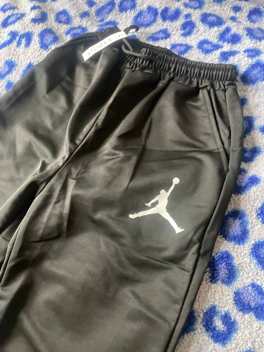 Весенний костюм Jordan