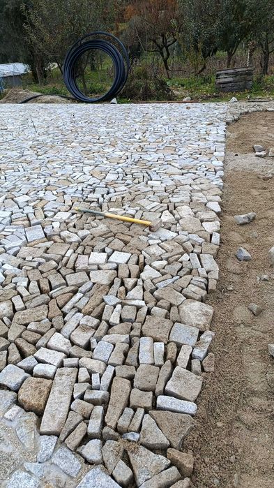 Trabalho de calçada portuguesa há bons preços !!!