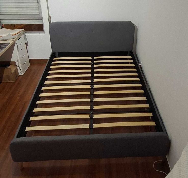 Estrutura de Cama de Casal