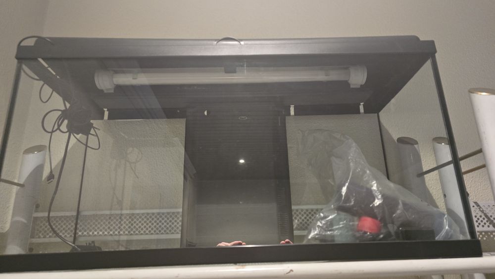 Aquário 80cm com armario