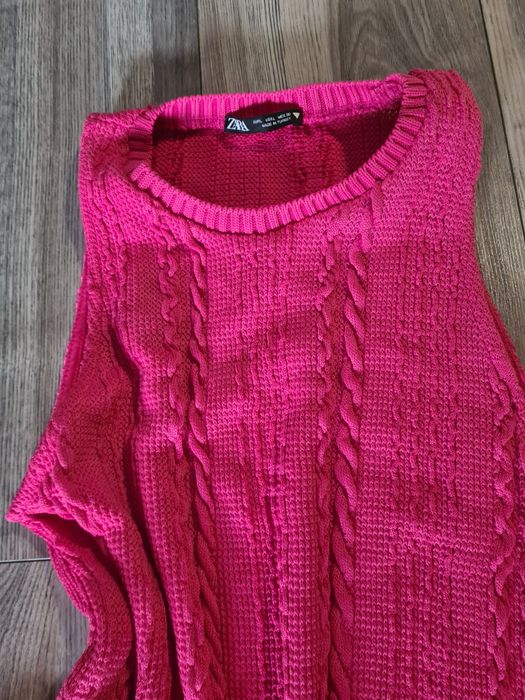 Sukienka ażurowa, nowa, fuksja