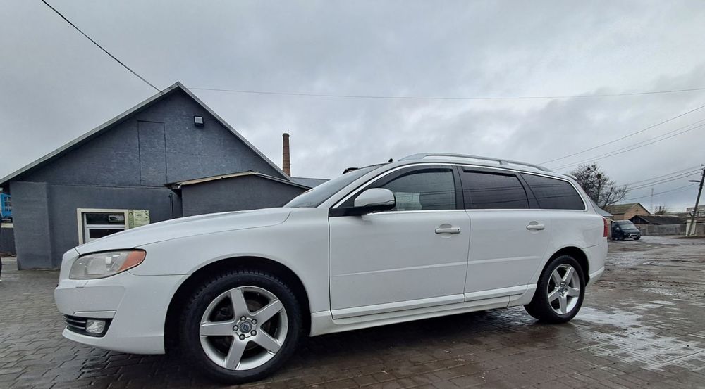 VOLVO V70 2012 VIN YV1BW84ABC1240658 фото оголошення 4 з 12