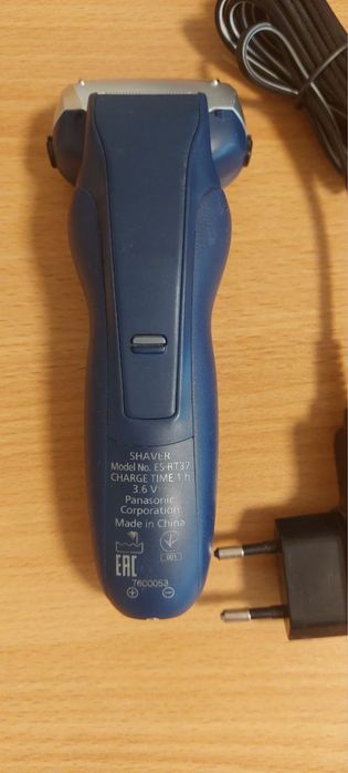 Електробритва Panasonic ES-RT37