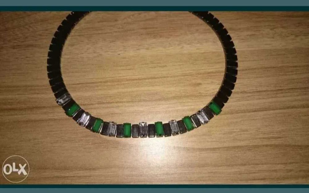 Parfois Elastyczna śliczna Kolia z kamieniami. Nowa