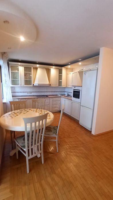 Сдам 2-х к квартиру 6.5 ст Фонтана Клубничный пер Свет есть!