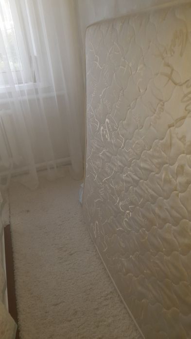 Продам практично новий матрас